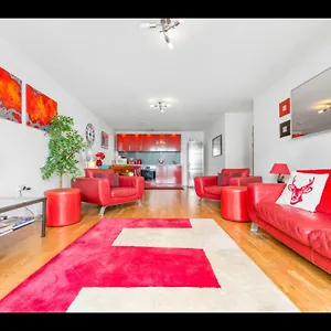  Apartment Stunning Spacious With Free Parking