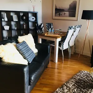  Apartment Sky Night Serviced